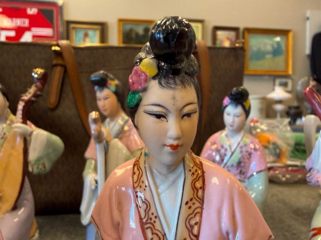 VINTAGE JAPANESE GEISHA MUSICIANS PORCELAIN FIGURES - 6