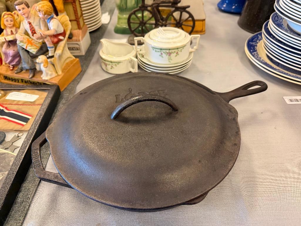 CRACKER BARREL CAST IRON SKILLET WITH LODGE DRIP LID - 2