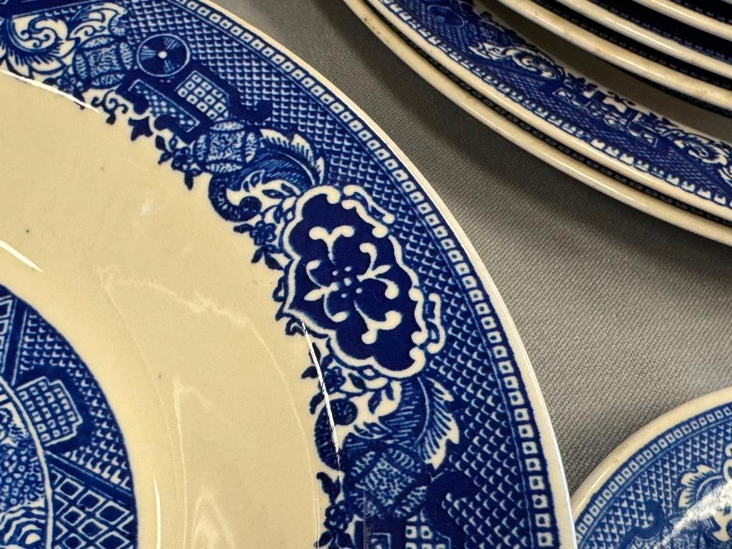MID-CENTURY WILLOW WARE BY ROYAL CHINA BLUE WILLOW CHINA CIRCA 1949-1960 - 6