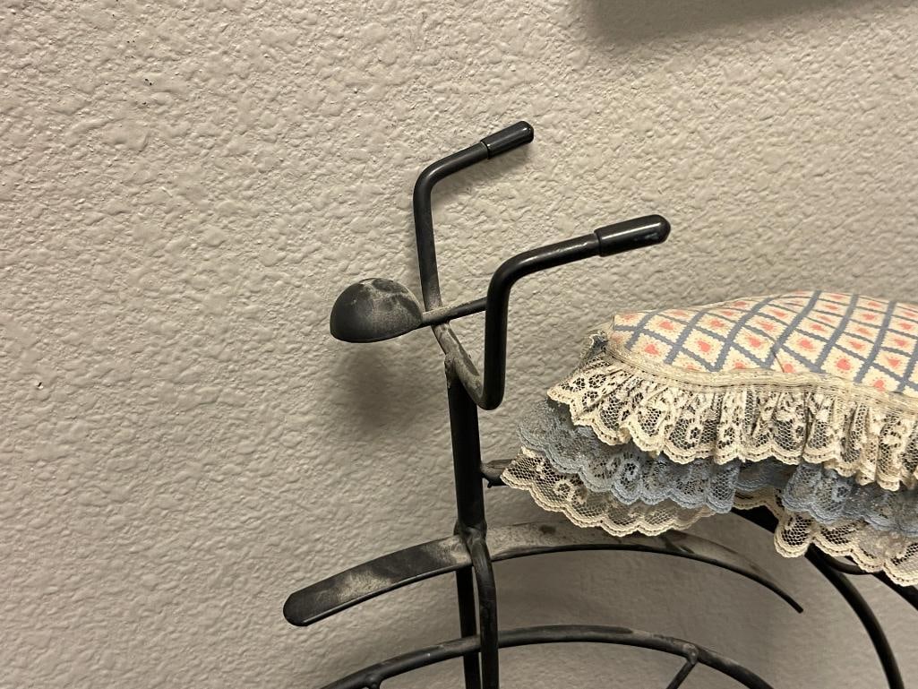 DECORATIVE VINTAGE / ANTIQUE STYLED TRICYCLE DECOR AND BICYCLE TOY / DOLL ACCESORY - 8