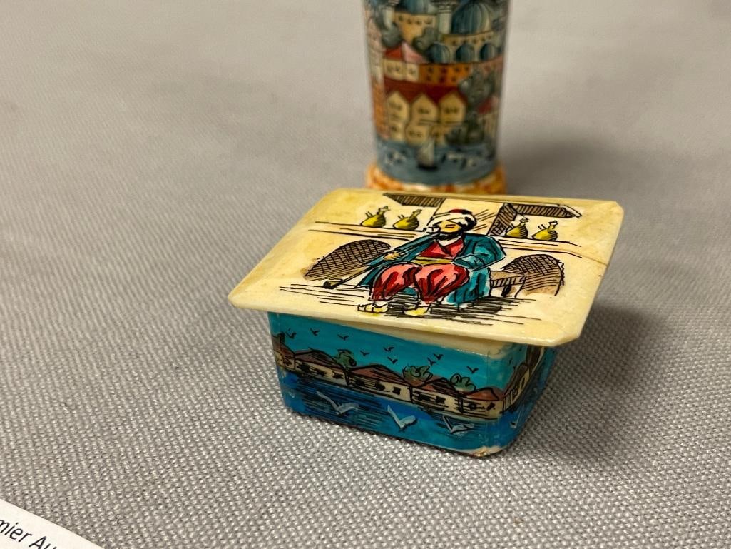 20TH CENTURY HAND CARVED CAMEL BONE TRINKET BOXES AND PERFUME BOTTLE FROM ISTANBUL - 4