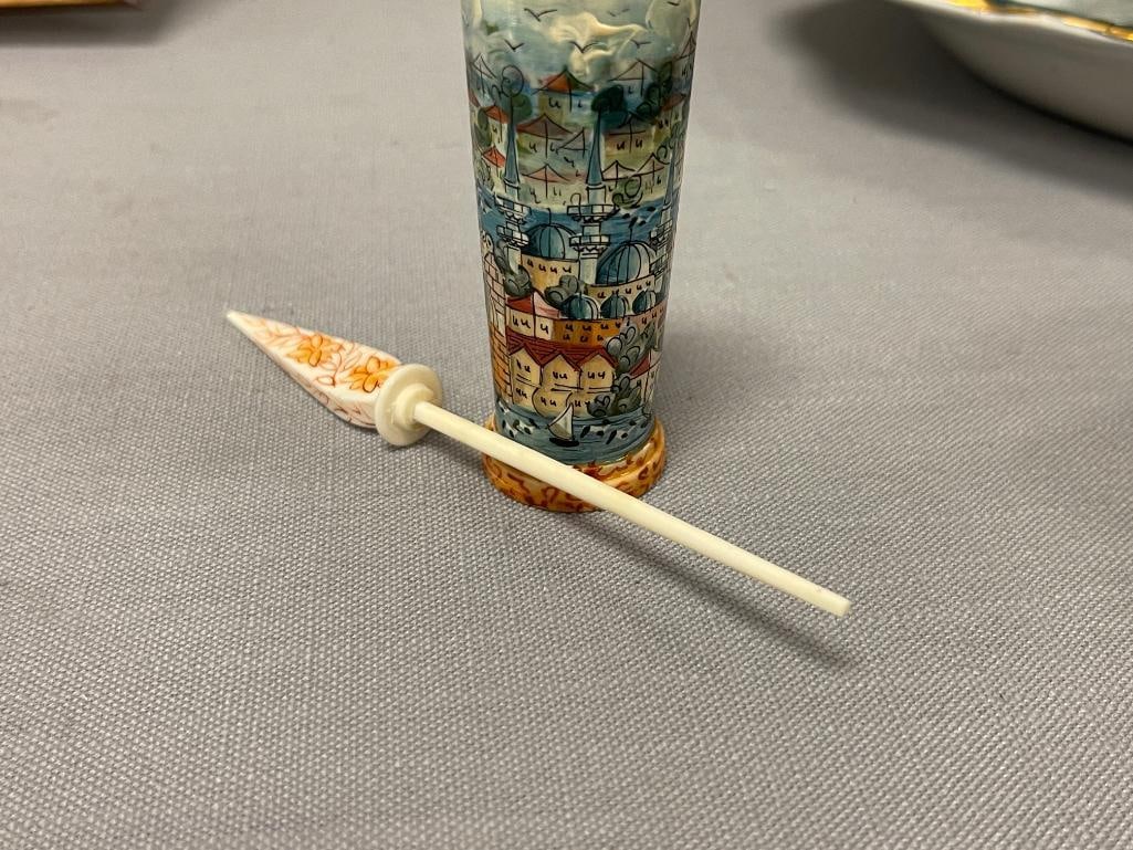 20TH CENTURY HAND CARVED CAMEL BONE TRINKET BOXES AND PERFUME BOTTLE FROM ISTANBUL - 7