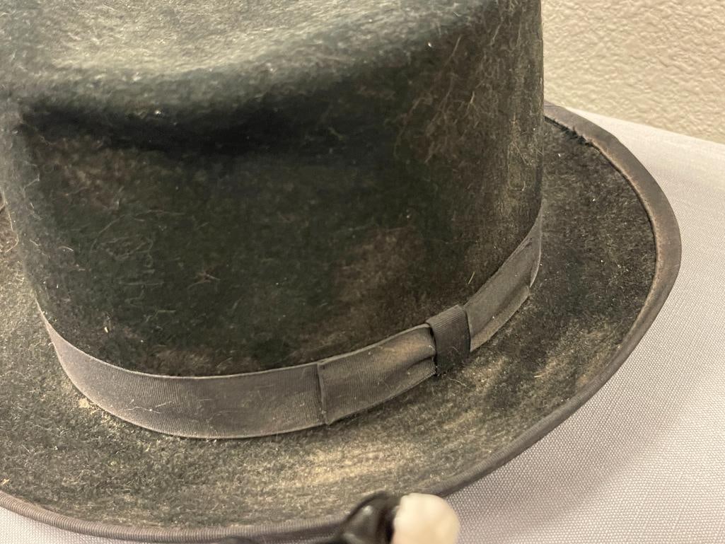 TWO MENS BLACK FELT HATS, HATS IN THE BELFRY BOWLERS AND TOP HAT SIZE MEDIUM AND LARGE - 7