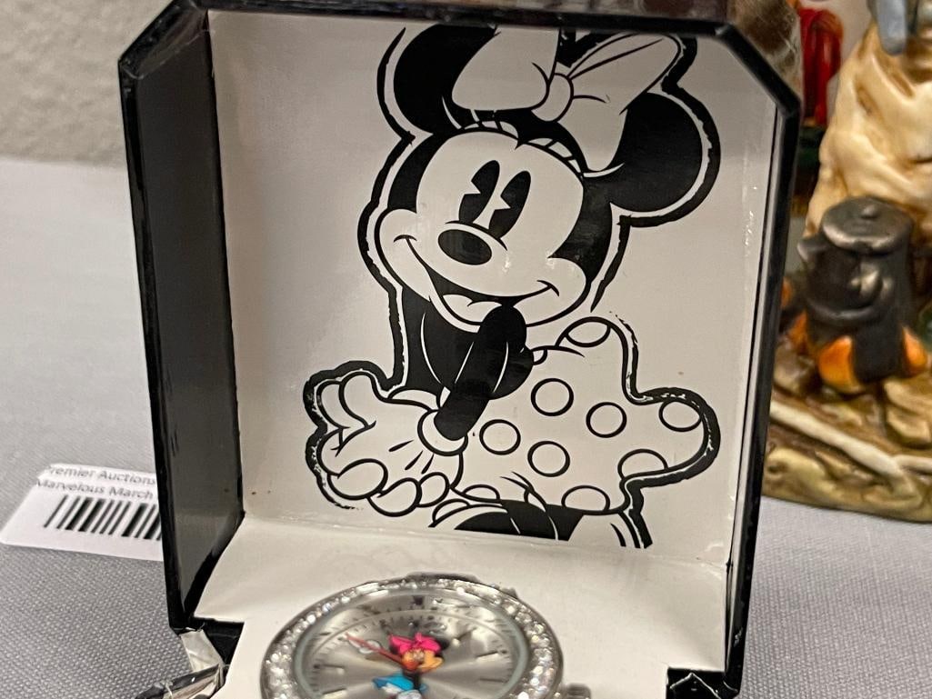 DISNEY MICKEY AND MINNIE INDIVIDUAL CERAMIC FIGURAL SOAP DISHES AND MINNIE WRIST WATCH - 7