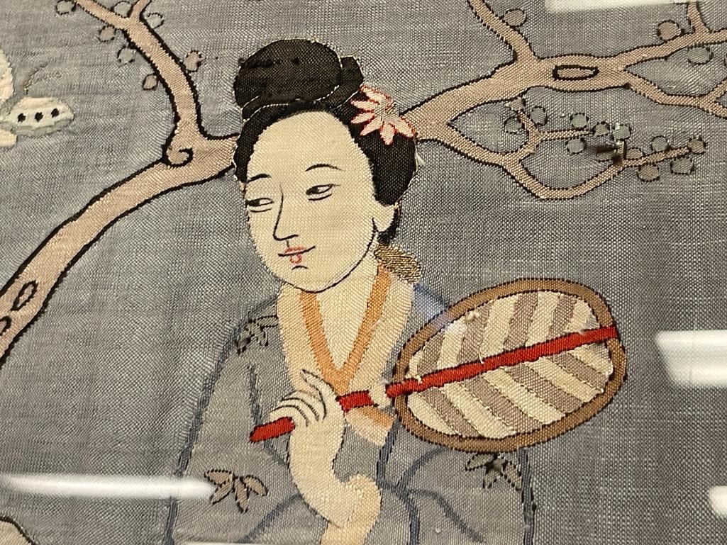 20TH CENTURY HAND EMBROIDERED JAPANESE SILK PANEL - 3
