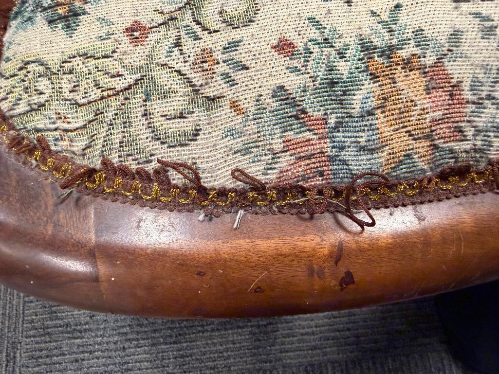 VINTAGE FOLDING ROCKING CHAIR WITH CARVED WALNUT WOOD FRAME AND FLORAL UPHOLSTERY - 8