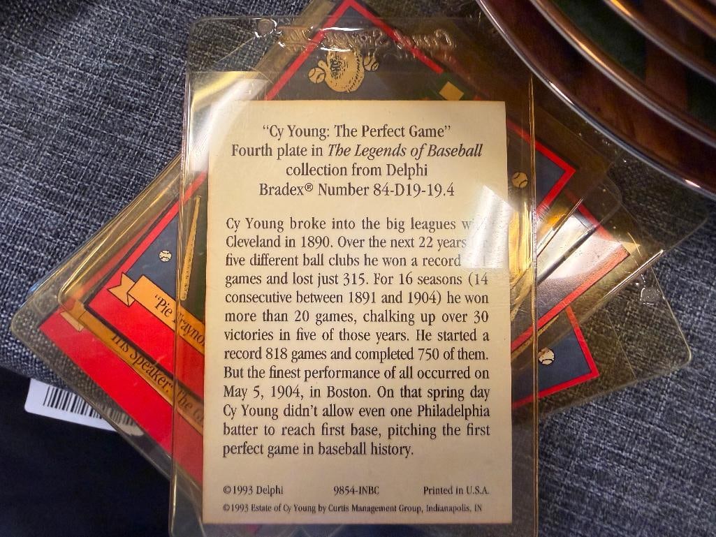 NINE 1990'S COLELCTOR PLATES BY JEFF BARSON COMMEMORATING BASEBALL LEGNEDS LIKE SHOELESS JOE JACK... - 7