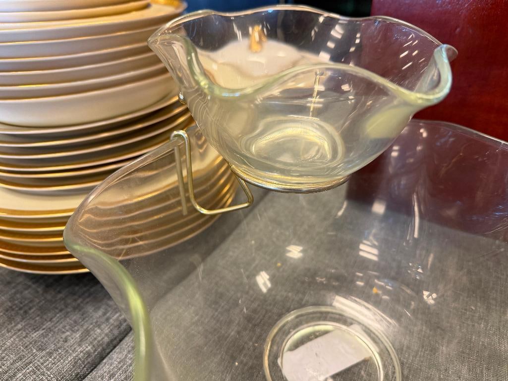 FIVE PIECES OF CLEAR GLASS TABLEWARE INCLUDING UNIQUE RUFFLED RIM CHIP AND DIP SERVING BOWL - 7