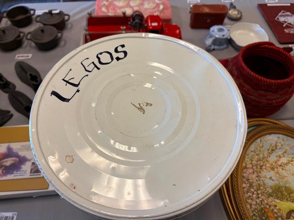 APPROX 15LBS OF ASSORTED LEGOS IN CULPEPPERS POPCORN TIN BUCKET WITH LID - 4