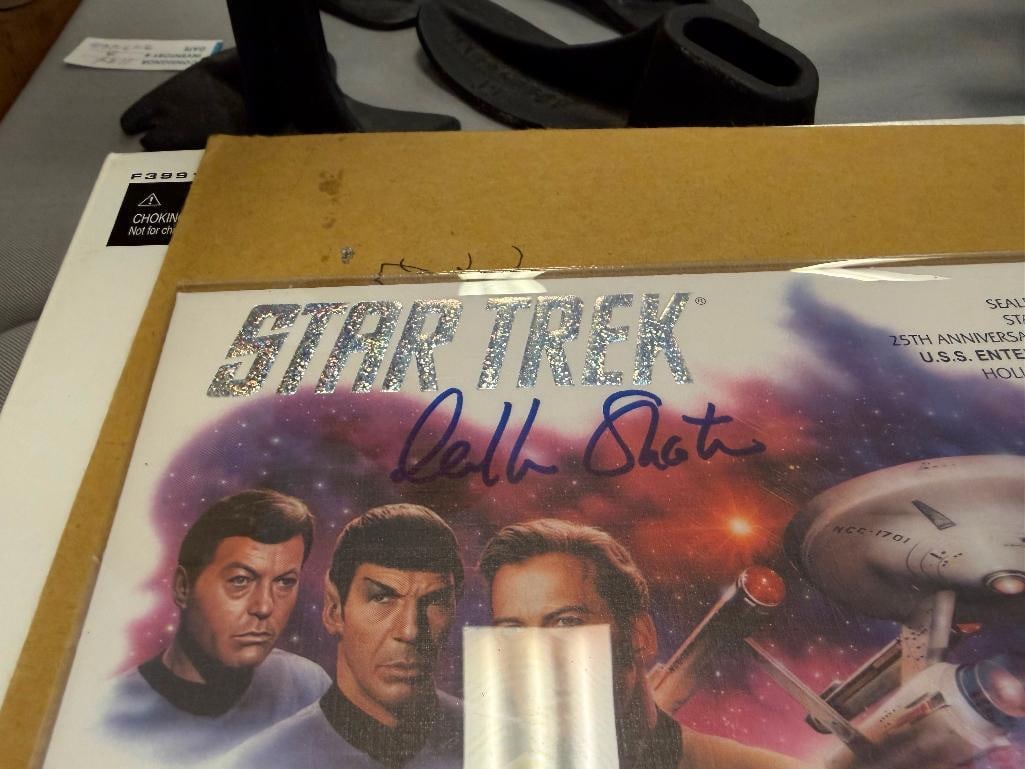 STAR TREK 25TH ANNIVERSARY STAMPED ENVELOPE SIGNED BY WILLIAM SHATNER AND STAR TREK ACTION FIGURES - 3