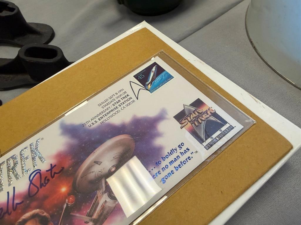 STAR TREK 25TH ANNIVERSARY STAMPED ENVELOPE SIGNED BY WILLIAM SHATNER AND STAR TREK ACTION FIGURES - 4
