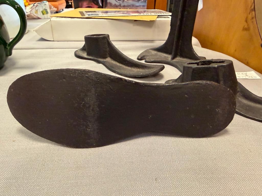 VINTAGE ECLIPSE CAST IRON COBBLER'S STAND AND FOUR INTERCHANGEABLE SHOE FORMS - 10