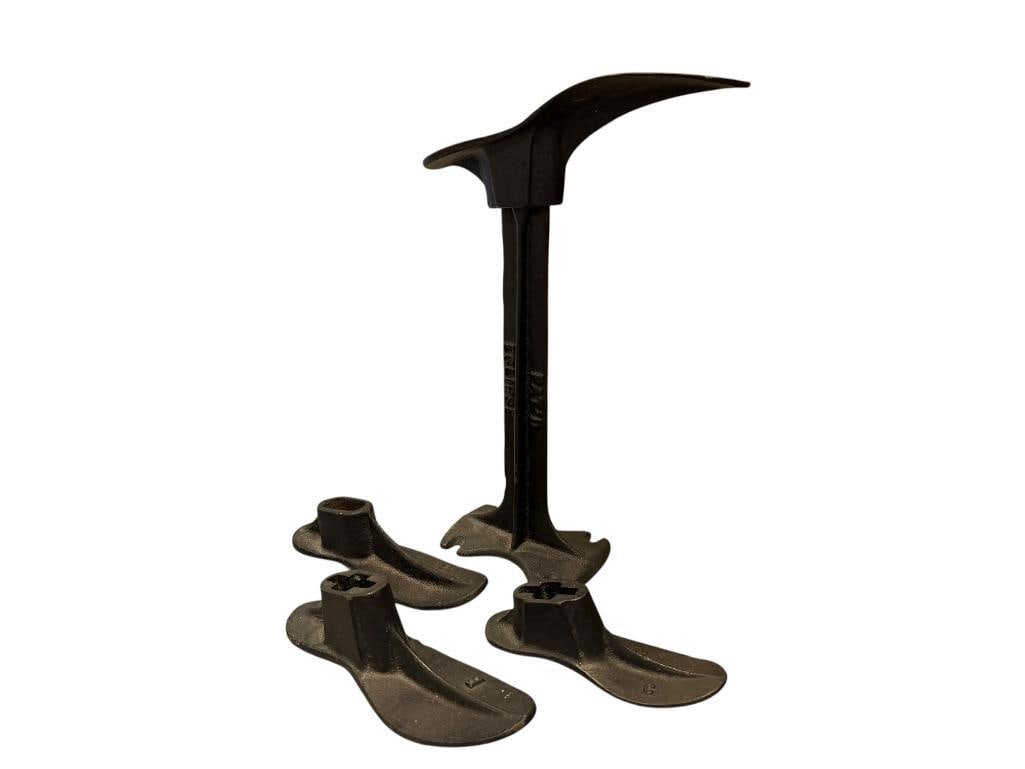 VINTAGE ECLIPSE CAST IRON COBBLER'S STAND AND FOUR INTERCHANGEABLE SHOE FORMS: 13" H, UP TO 10" SHOE FORMS 