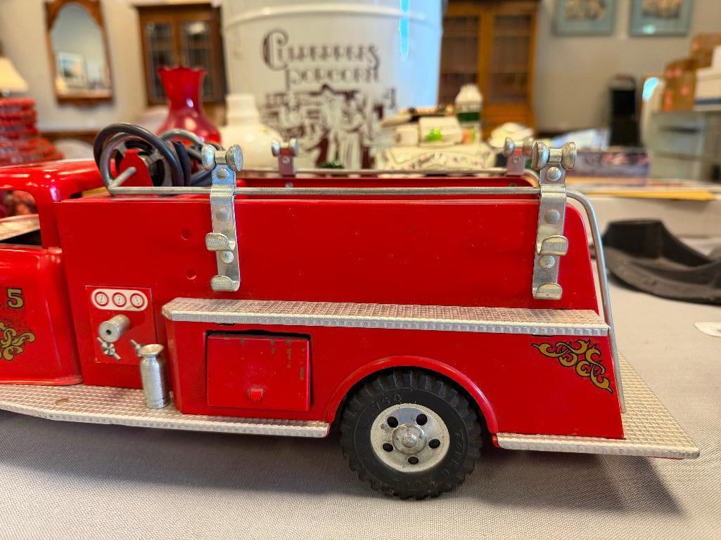 VINTAGE TONKA TOYS FIRE ENGINE NO. 5 PRESSED STEEL TOY - 5