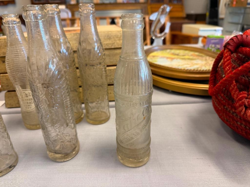 VINTAGE 1940'S SODA POP GLASS BOTTLES INCLUDING SILVER STATE RENO, FARR, TAHOE, AND CRANBERRY GLASS - 6