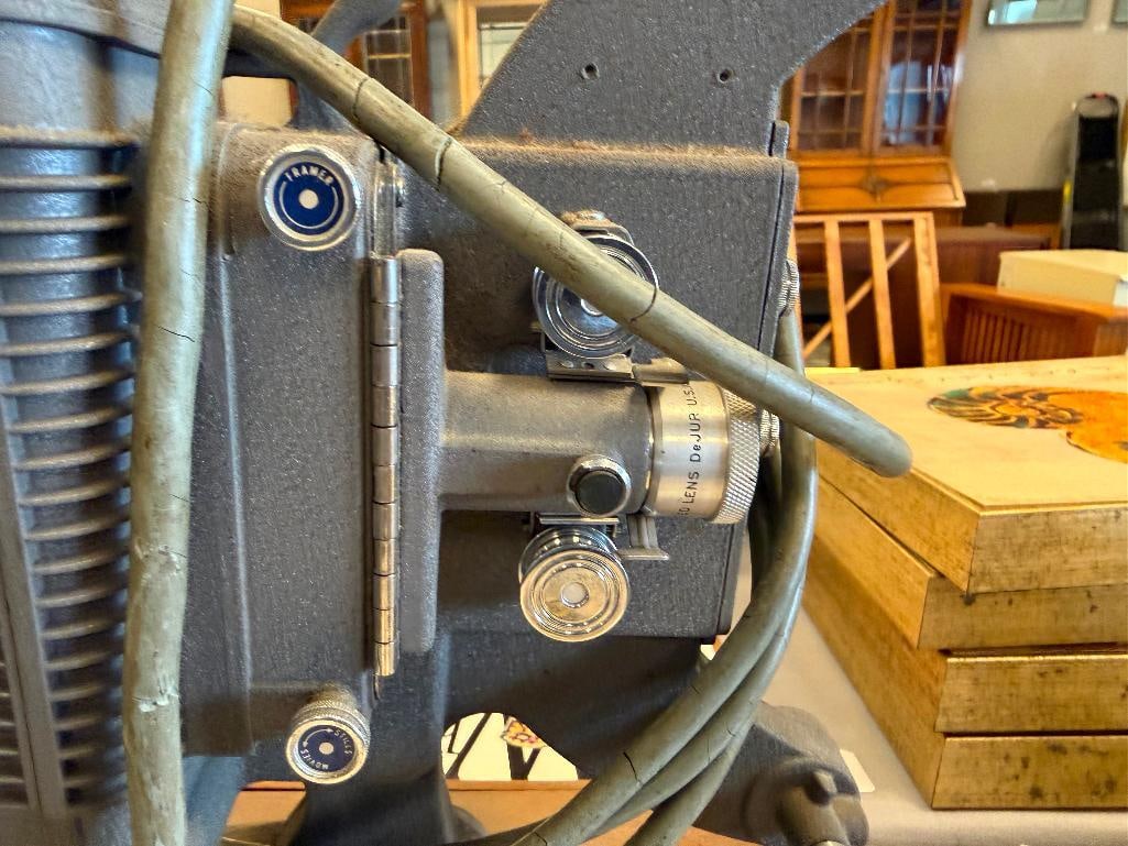 DEJUR MODEL 750 8MM FILM HOME MOVIE PROJECTOR - 11