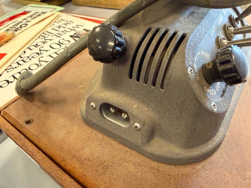 DEJUR MODEL 750 8MM FILM HOME MOVIE PROJECTOR - 9