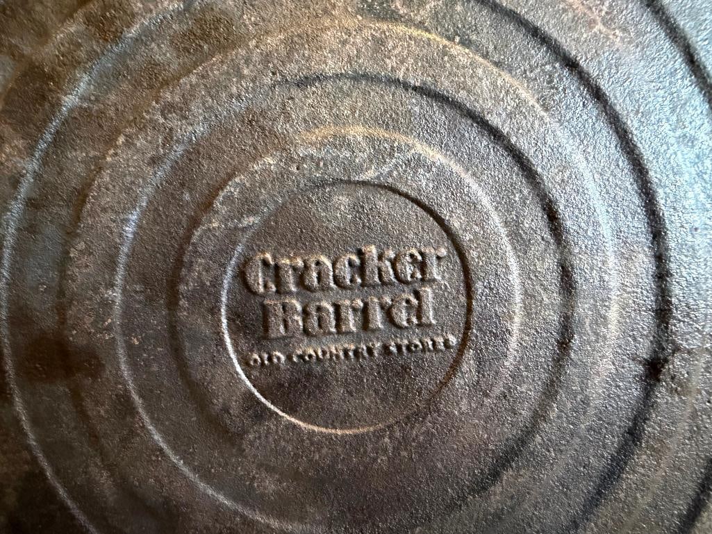 CRACKER BARREL CAST IRON GRIDDLE SKILLET - 7