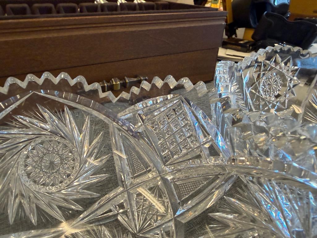 TWO AMERICAN BRILLIANT PERIOD HOBSTAR CUT CRYSTAL BOWLS - 5