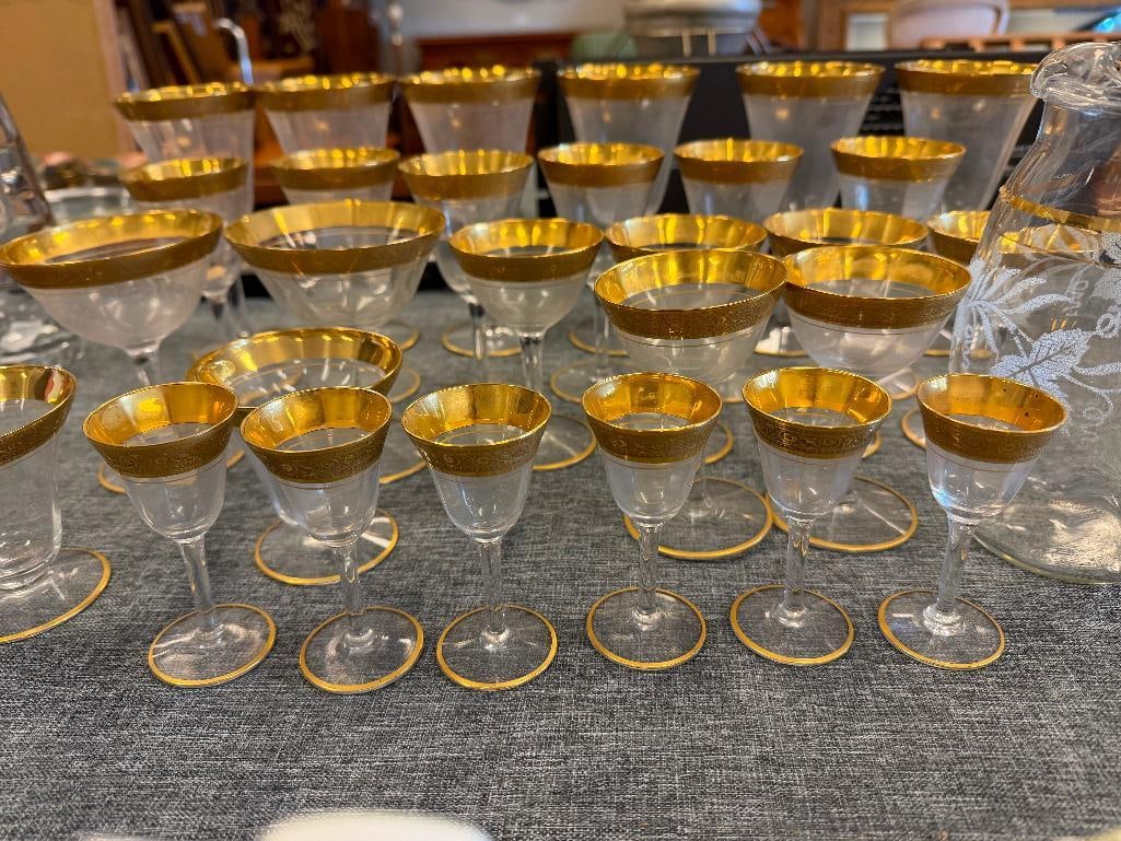 ANTIQUE CIRCA 1930'S TIFFIN FRANCISCAN GOLD ENCRUSTED GLASSWARE STEMWARE SET - 3