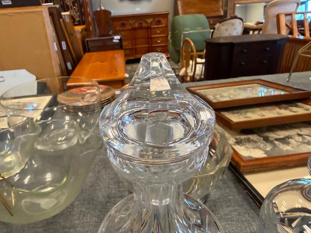 THREE ELEGANT CRYSTAL SHIP'S DECANTERS FEATURING VARIOUS DESIGNS - 4