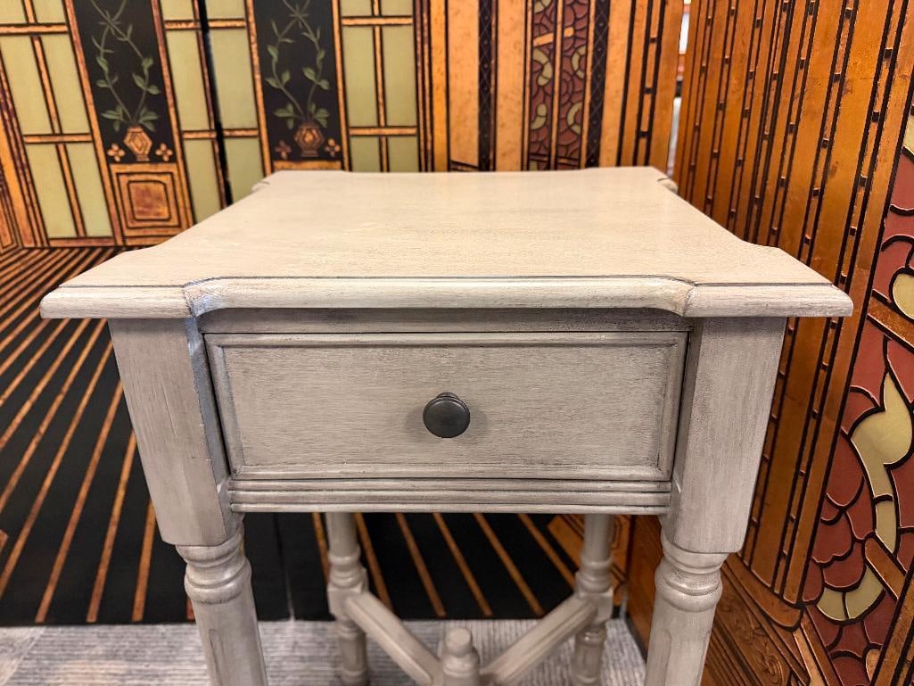 ELEGANT ASH GRAY WOOD SINGLE DRAWER SIDE TABLE - 3