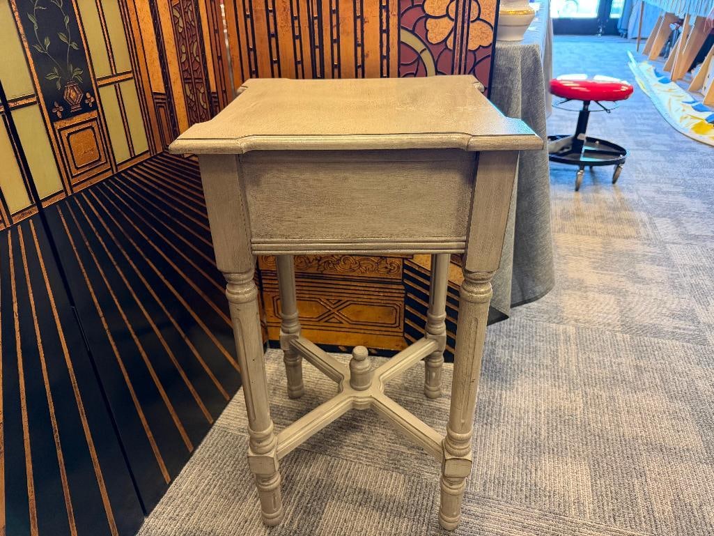 ELEGANT ASH GRAY WOOD SINGLE DRAWER SIDE TABLE - 7