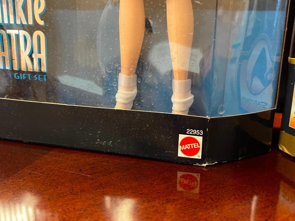 TWO MATTEL BARBIE DOLL SETS INCLUDING FRANKIE SINATRA AND BARBIE & KEN STAR TREK GIFT SET - 4