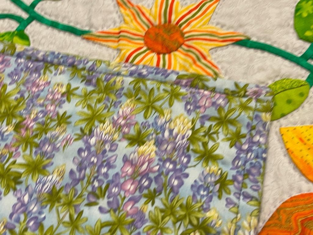 VINTAGE HANDMADE STARS IN THE GARDEN PATTERN QUILT - 6