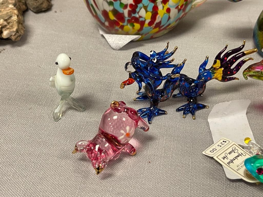 ASSORTED ART GLASS AND HANDBLOWN GLASS FIGURINES - 4