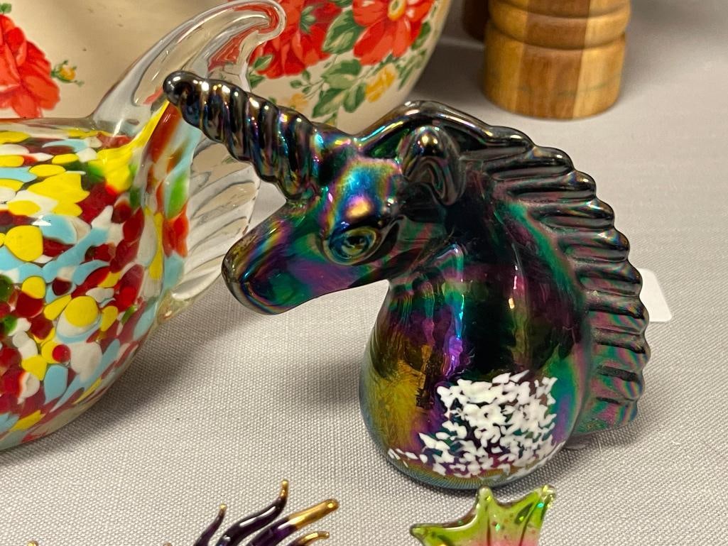 ASSORTED ART GLASS AND HANDBLOWN GLASS FIGURINES - 6