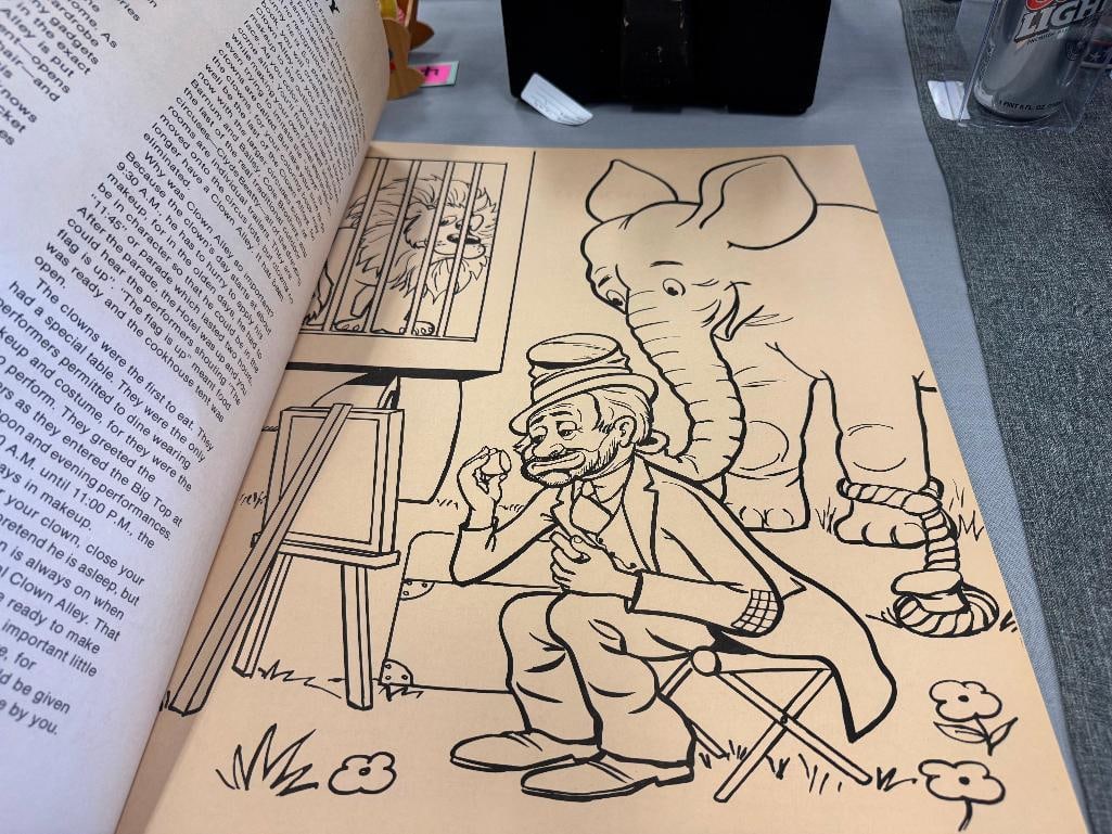 1977 RED SKELTON'S CLOWN ALLEY LARGE FORMAT CHILDRENS COLORING BOOK SIGNED ON COVER - 7