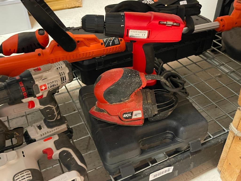 18V CORDLESS DRIL WITH BATTERY AND CHARGER AND SKIL PALM SANDER: 18V CORDLESS DRIL WITH BATTERY AND CHARGER AND SKIL PALM SANDER