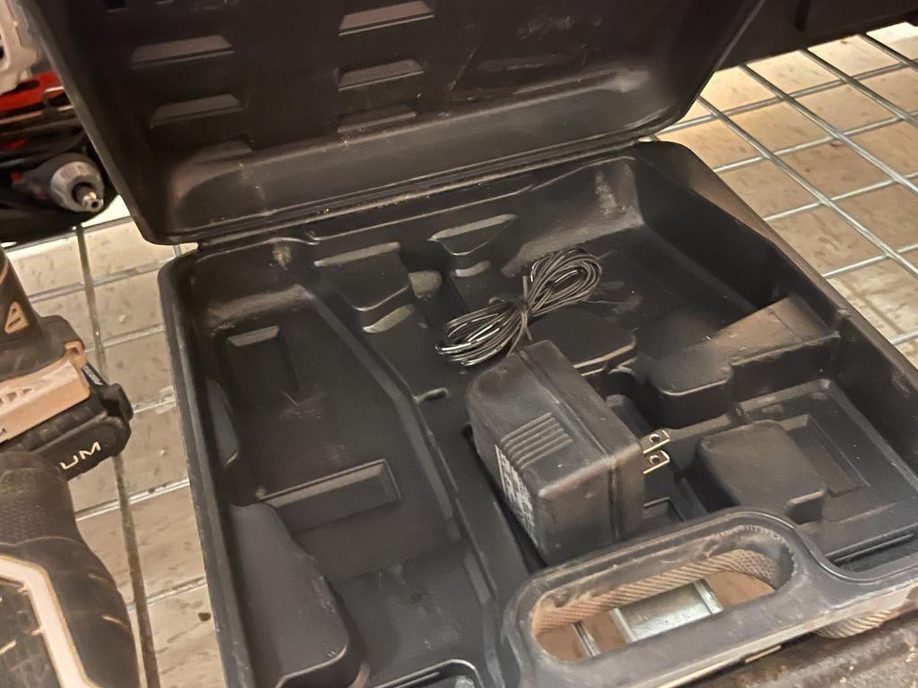 18V CORDLESS DRIL WITH BATTERY AND CHARGER AND SKIL PALM SANDER - 4