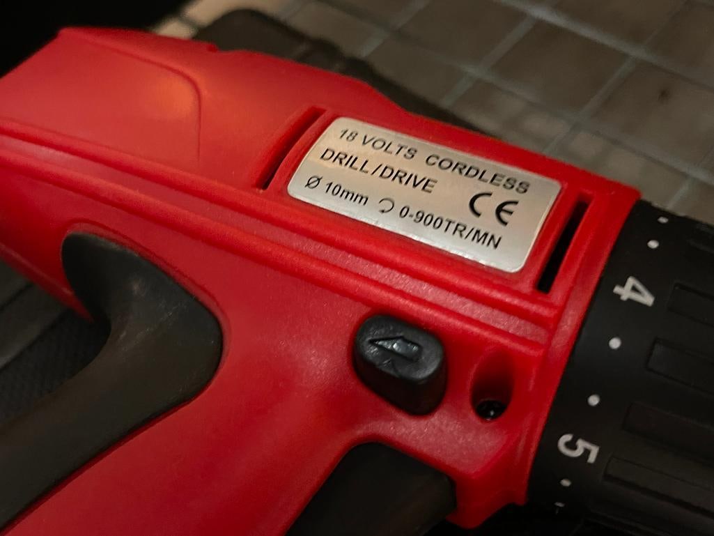 18V CORDLESS DRIL WITH BATTERY AND CHARGER AND SKIL PALM SANDER - 5