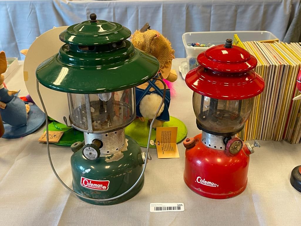 VINTAGE COLEMAN DUAL AND SINGLE MANTLE KEROSENE / OIL LAMPS MODEL 228F AND 200A - 2