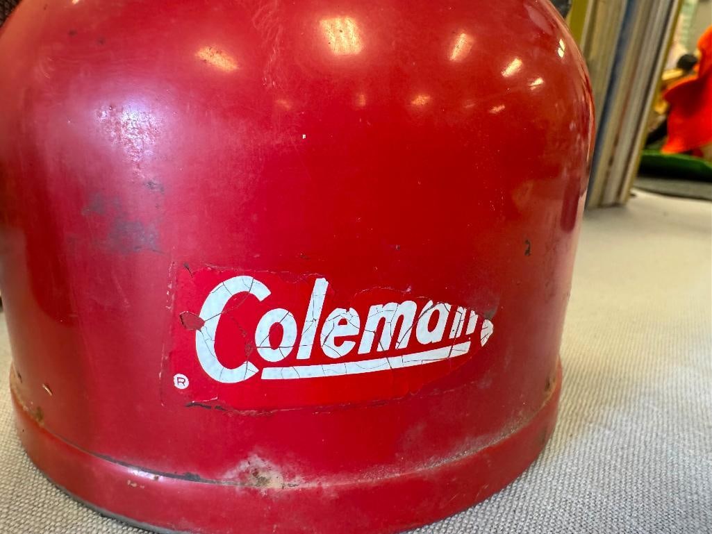 VINTAGE COLEMAN DUAL AND SINGLE MANTLE KEROSENE / OIL LAMPS MODEL 228F AND 200A - 5