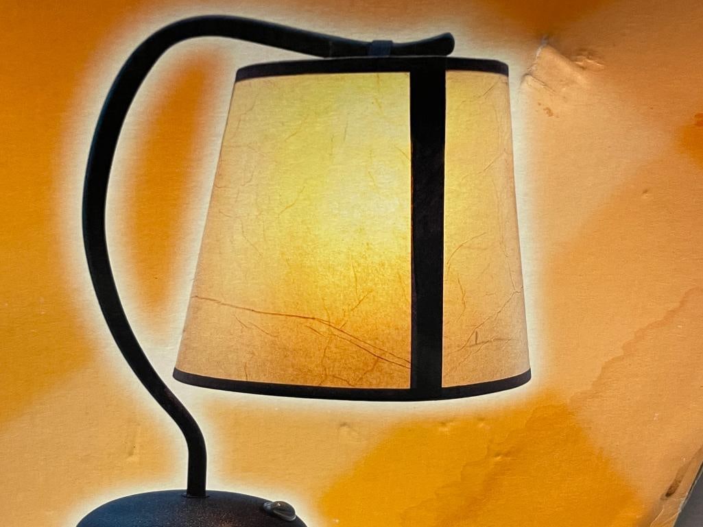 INDOOR / OUTDOOR RECHARGEABLE LAMP BY VECTOR OLD WORLD - 4