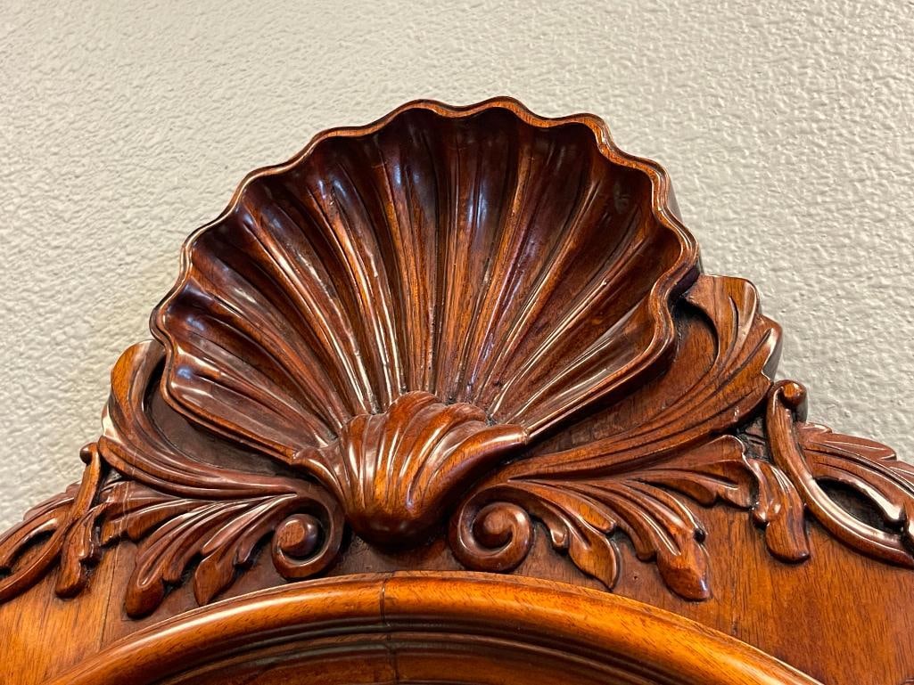 VINTAGE STONELIGH SHELL CARVED MAHOGANY CHEST OF DRAWERS WITH GLASS TOP AND MATCHNG MIRROR - 10