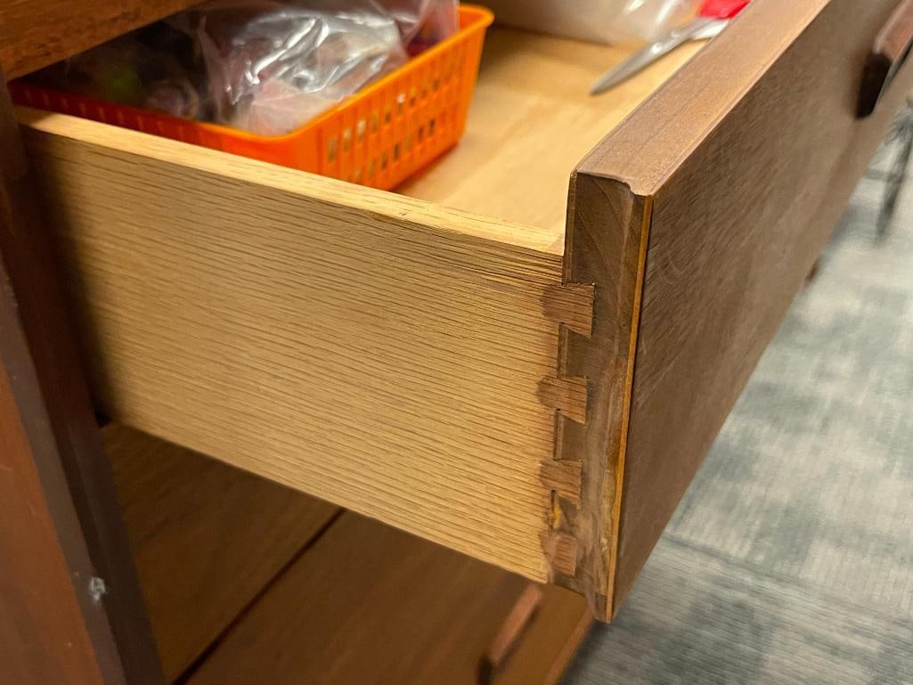 MID-CENTURY MODERN STYLED VINTAGE WRITING DESK - 5