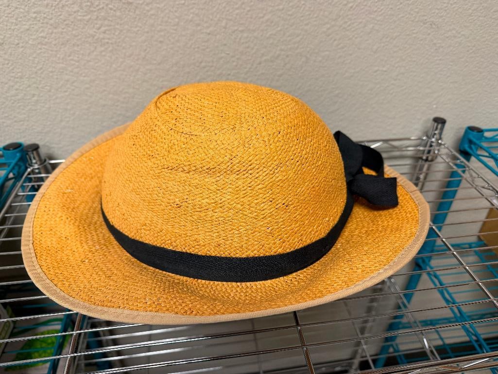 YAKKAY MODEL SMART2 BICYCLE HELMET WITH STRAW OVERLAY HELMET TOPPER FOR STYLISH DESIGN: GOOD CONDITION SIZE LARGE 