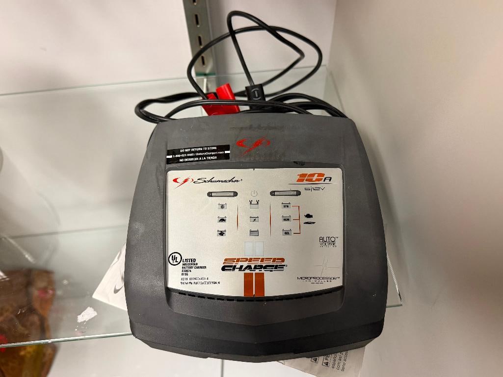 SCHUMACHER ELECTRIC MODEL 10A SPEED CHARGE AUTOMATIC BATTERY CHARGER - 2