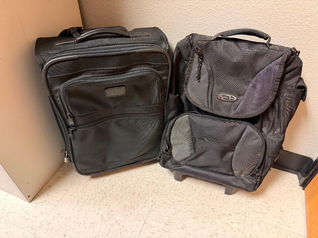 TUMI DESIGNER CARRY ON LUGGAGE ON ROLLERS AND CASUAL GEAR OLYMPIA UTILITY BACKPACK CARRY ON - 2