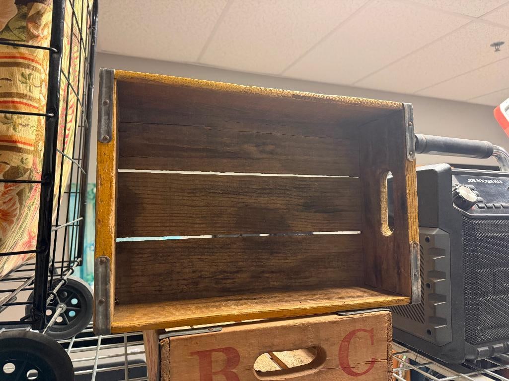 TWO VINTAGE WOODEN SODA CRATES INCLUDING COCA-COLA AND ROYAL CROWN COLA - 6