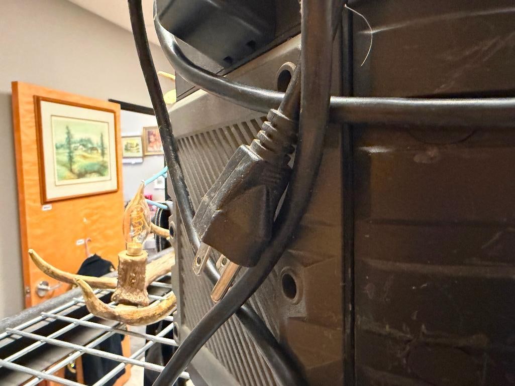 ION JOB ROCKER MAX BLUETOOTH PORTABLE SPEAKER - 7