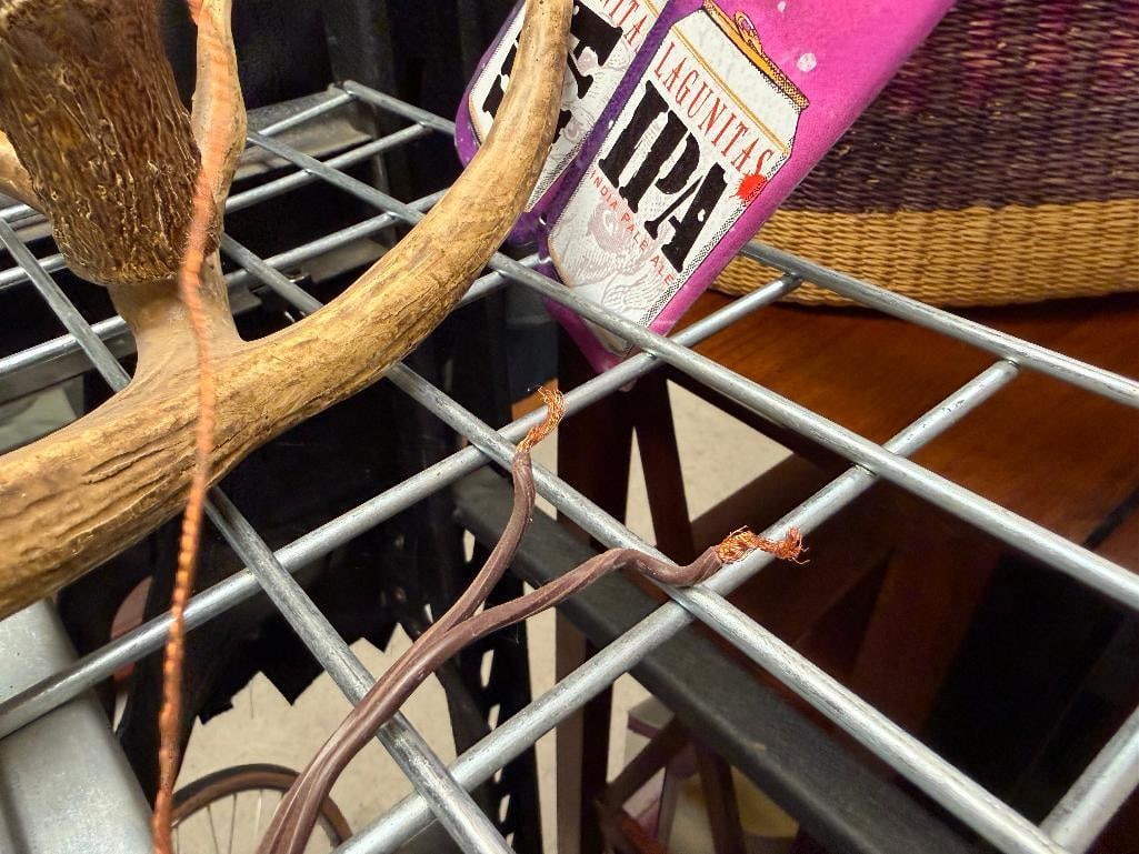 FAUX ANTLER RUSTIC WESTERN HUNTING THEME THREE ARM CHANDELIER - 3