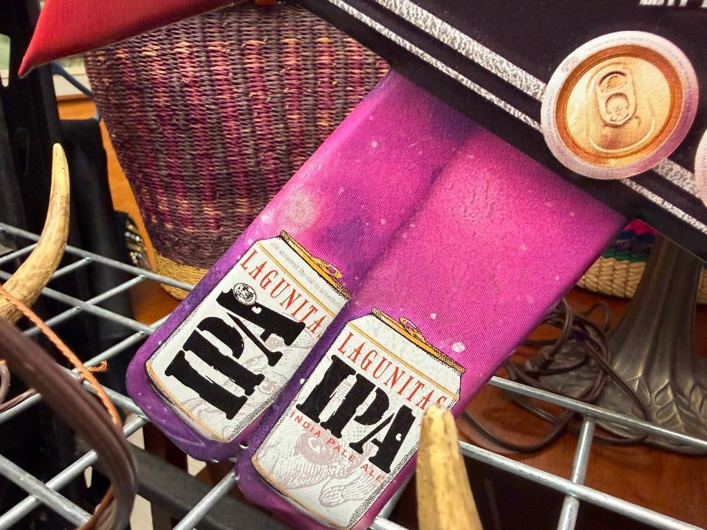 TIN METAL LAGUNITAS IPA BEER ADVERTISMENT BAR SIGN FEATURING SKI DOG AND SKIS - 5