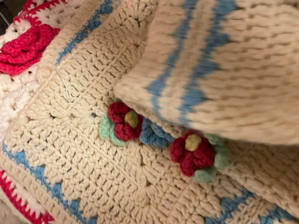 TWO QUILTS INCLUDING A WOOL QUILT BEDSPREAD WITH PINK FLOWERS - 3