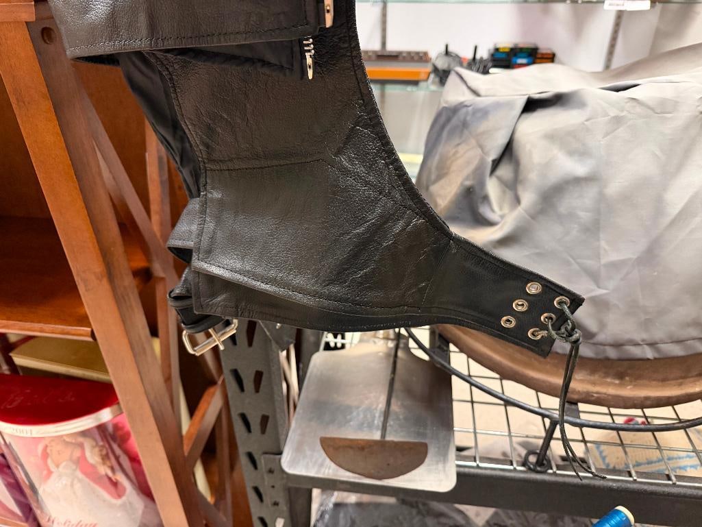 PAIR OF BARNEY'S LEATHER BLACK LEATHER MOTOCYLE RIDING CHAPS - 3