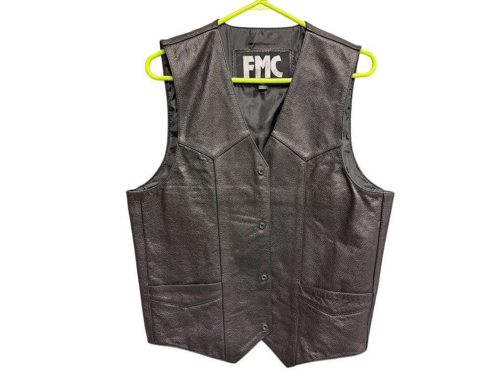FMC HARLEY-DAVIDSON MOTOCYCLES BLACK LEATHER MOTOCYCLE RIDING VEST: GOOD CONDITION, HARLEY INSIGNIA ON BACK SIZE 40